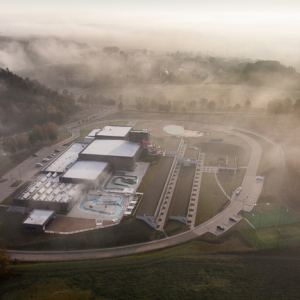 2016-10-14 aerofotografia akuapark aqapark chmury europa lidzbark lotnicze mazurskie mazury mgla park pejzaz plywalnia poland poranek slonca termy warmia warminski warminskie warminsko widok widoki wodny woj. warm-maz wojciech wojcik wschod www.fotowojcik.pl z lotu ptaka  2016101423